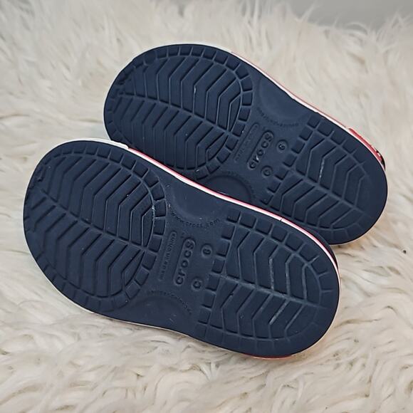 CROCS Unisex Navy Blue Strappy Sandals for Toddler - Picture 5 of 8